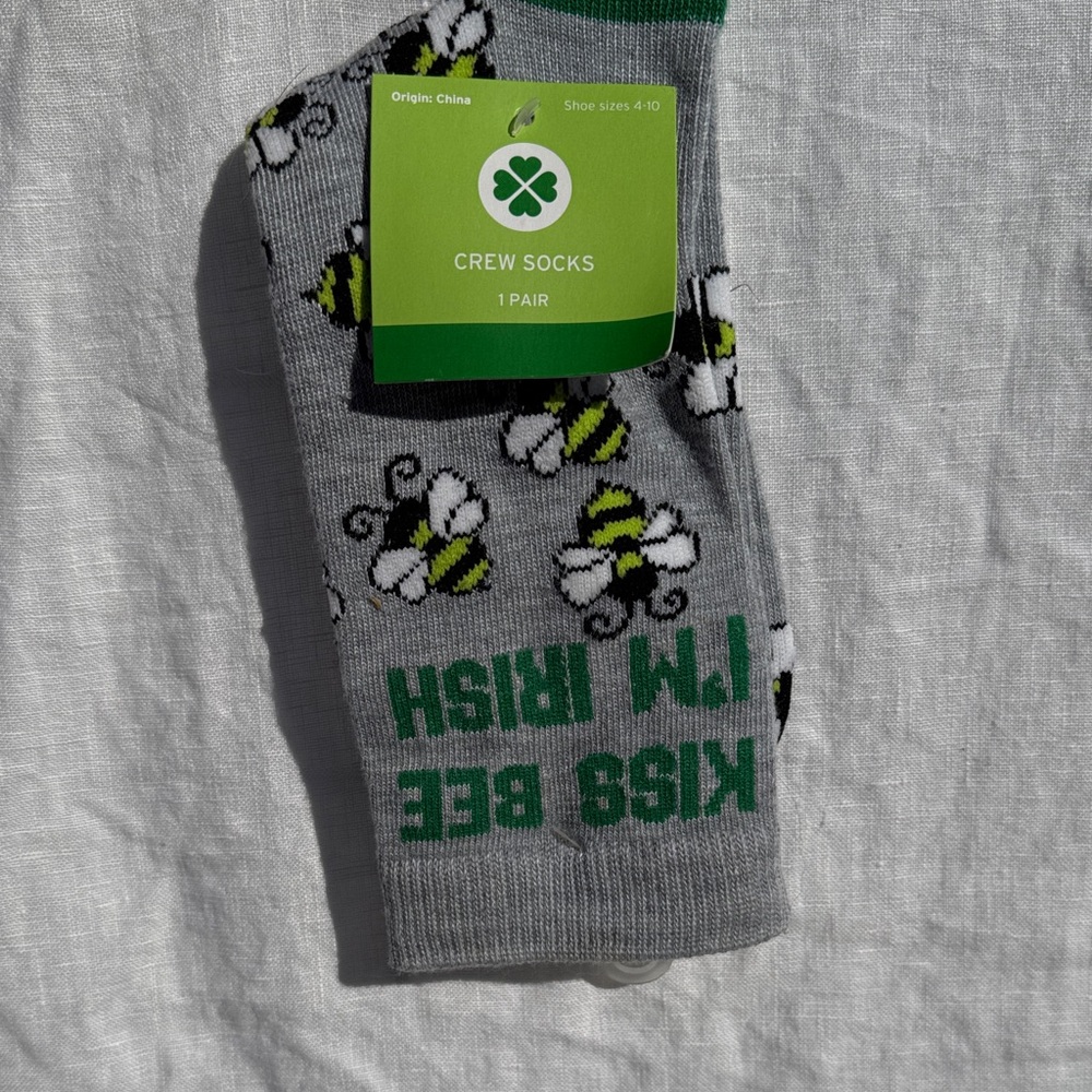 Grey 'Kiss Bee I'm Irish' Crew Socks with Bee Pattern